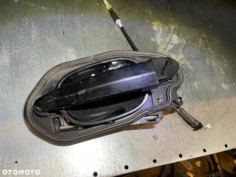 Klamka zewnętrzna drzwi przednia prawa Bmw e60 Black Sapphire 475