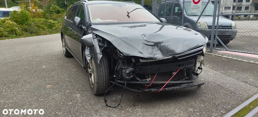 Volkswagen Passat 2.0 TDI BMT 4Mot Highline DSG - 2