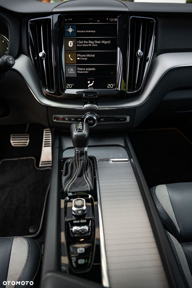 Volvo XC 60 D4 SCR R-Design - 18
