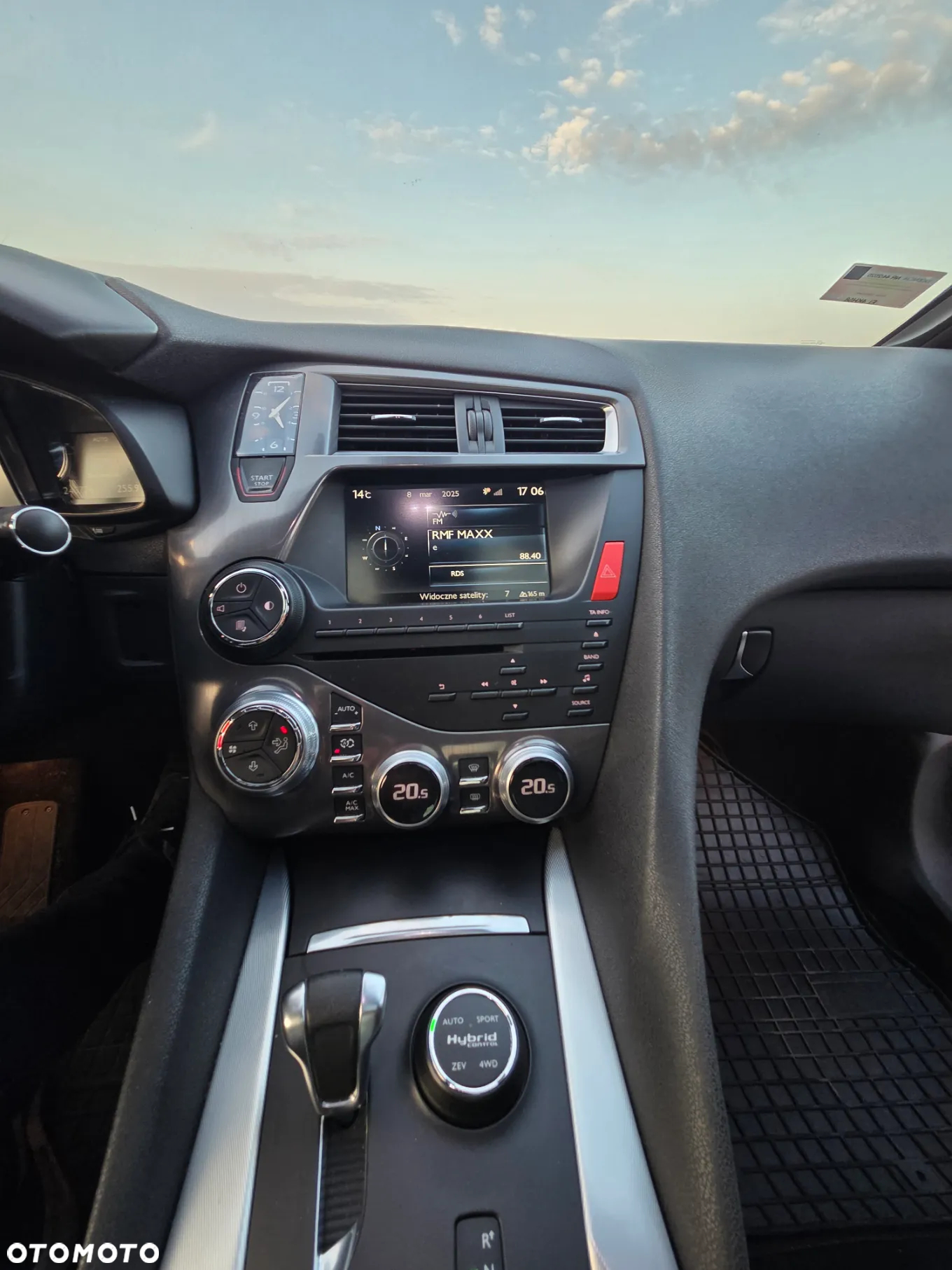 Citroën DS5 2.0 HDi Hybrid4 SoChic MCP - 13