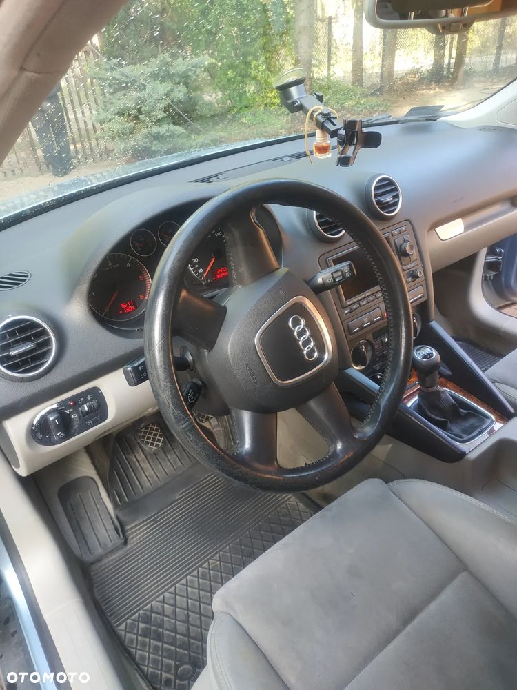 Audi A3 Sportback 1.9 TDI Attraction - 10