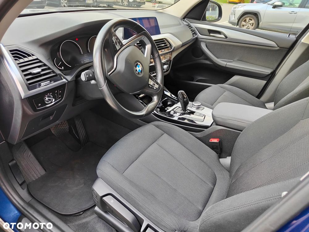 BMW X3 xDrive20i Advantage - 6