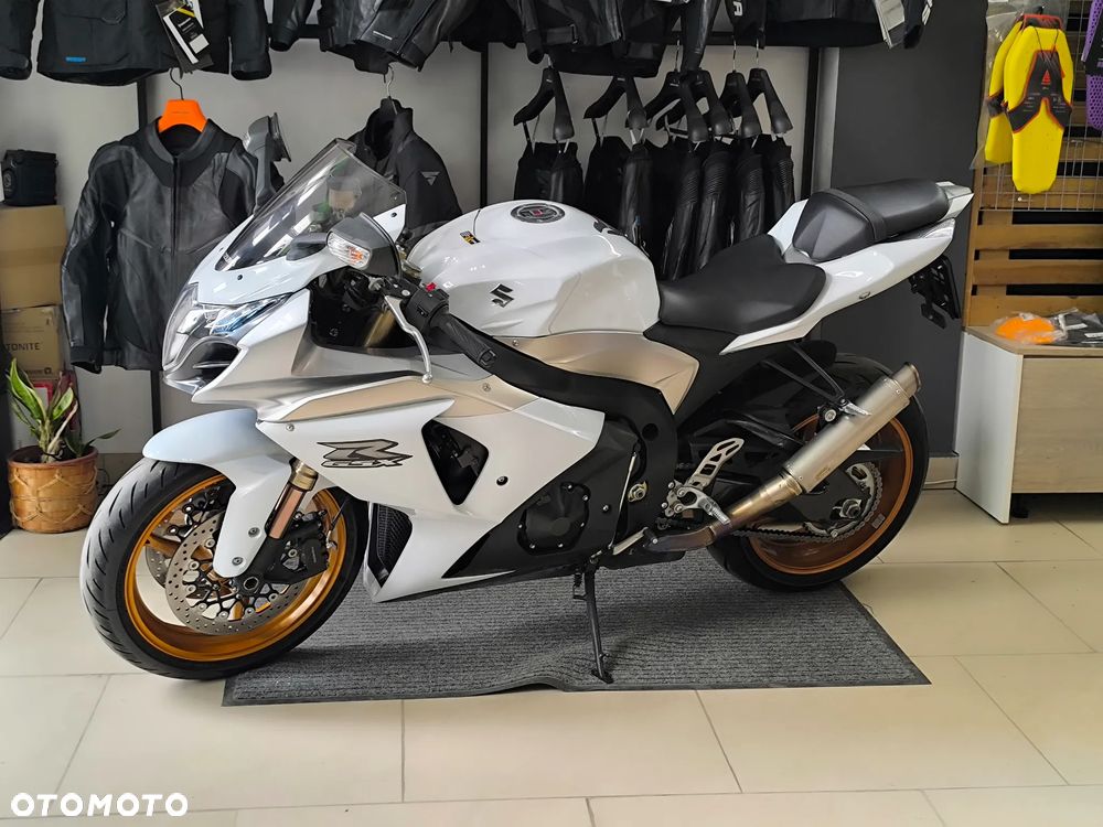 Suzuki GSX-R - 4
