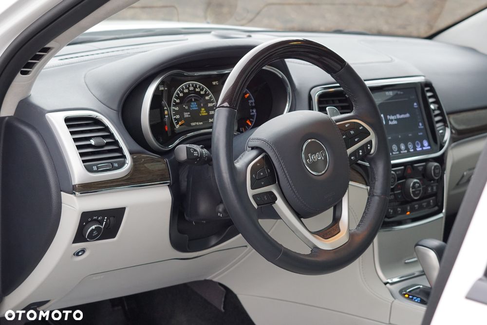 Jeep Grand Cherokee 5.7 V8 HEMI Summit - 15