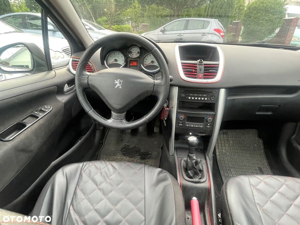 Peugeot 207 1.4 16V Trendy - 17