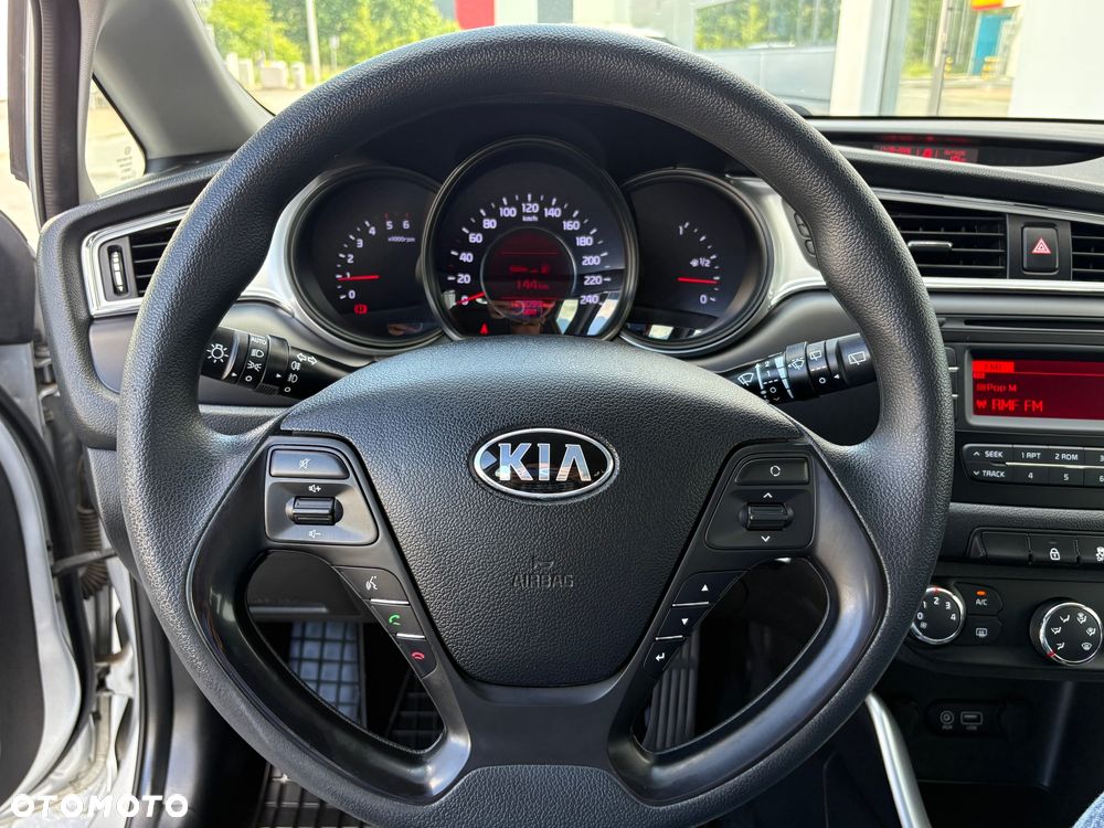 Kia Ceed 1.4 CRDi S - 28