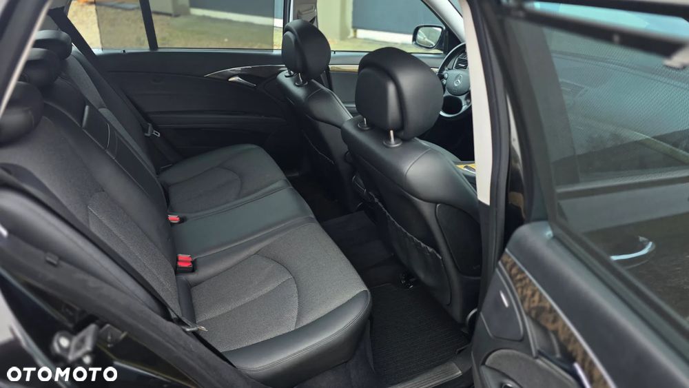 Mercedes-Benz Klasa E - 29