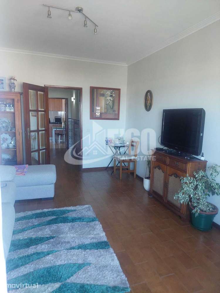 APARTAMENTO T2 C/3 FRENTES ESMORIZ - Vista 3