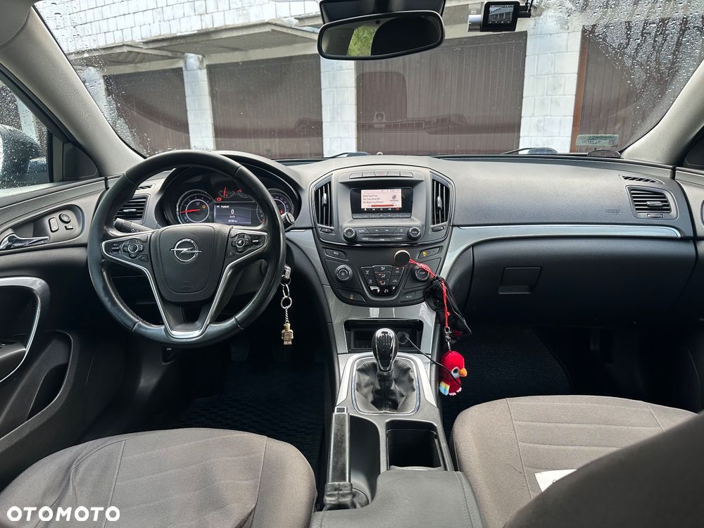 Opel Insignia - 11