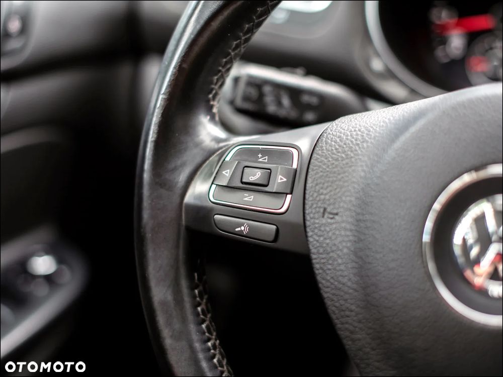 Volkswagen Golf - 19
