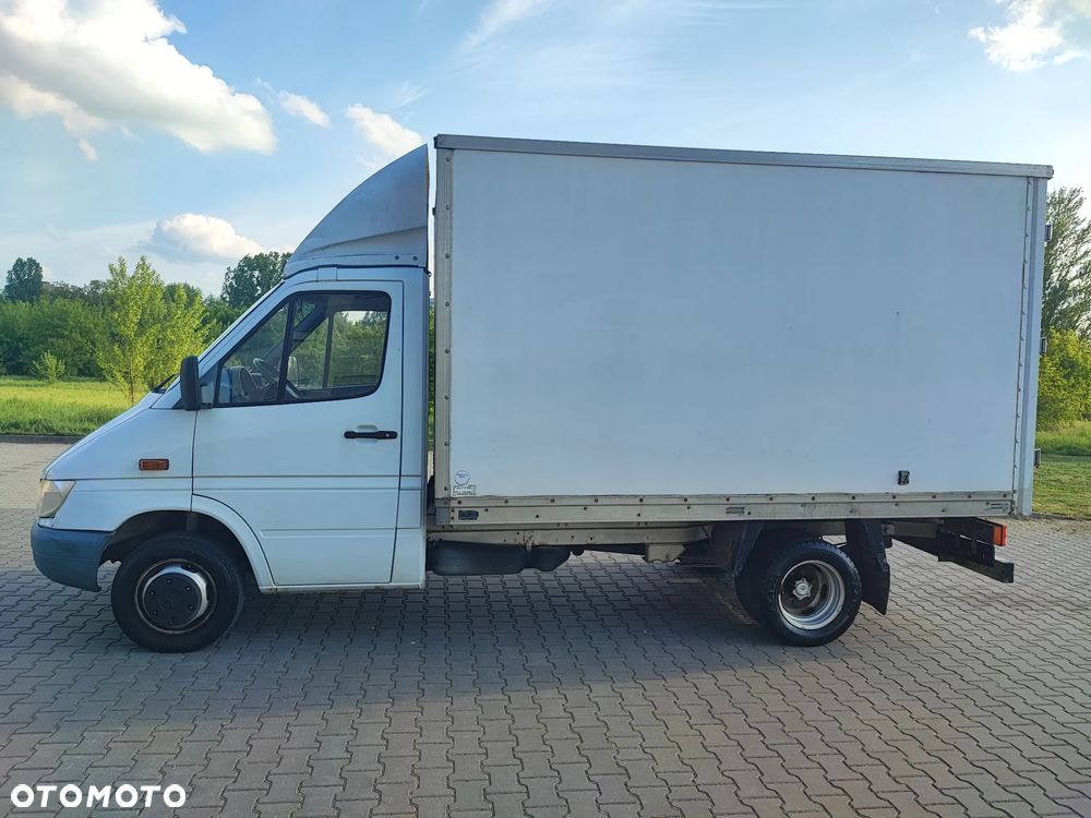 Mercedes-Benz Sprinter 413 - 4