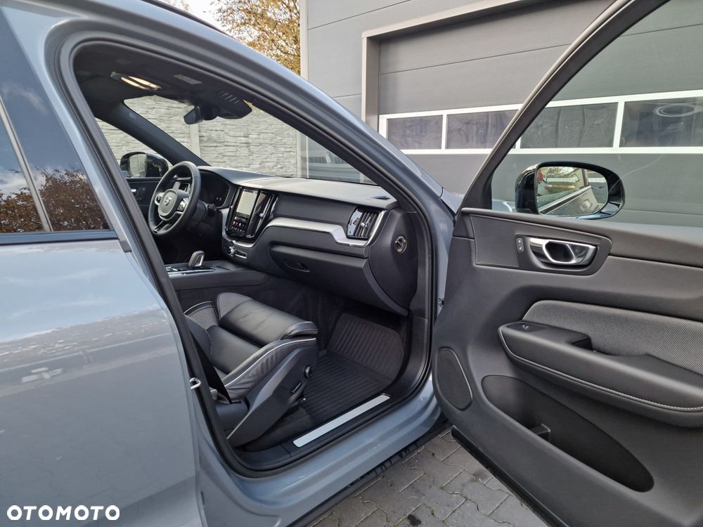 Volvo XC 60 B4 D Geartronic RDesign - 26