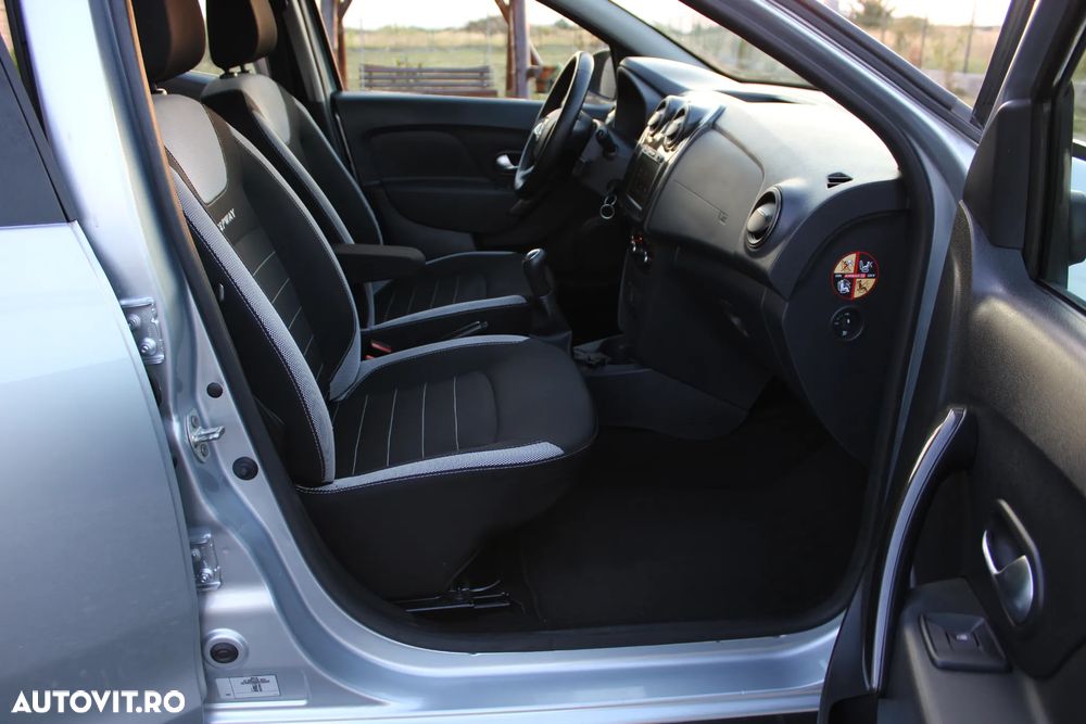 Dacia Logan MCV Blue dCi 95 Stepway - 12