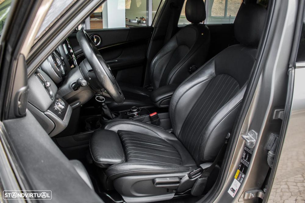 MINI Countryman Cooper SE ALL4 Auto - 28