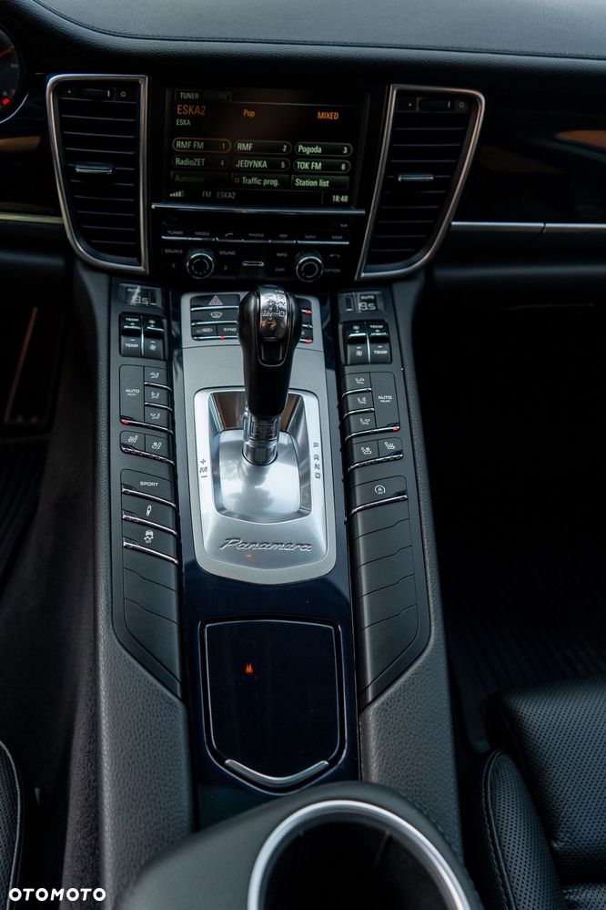 Porsche Panamera PDK Edition - 13