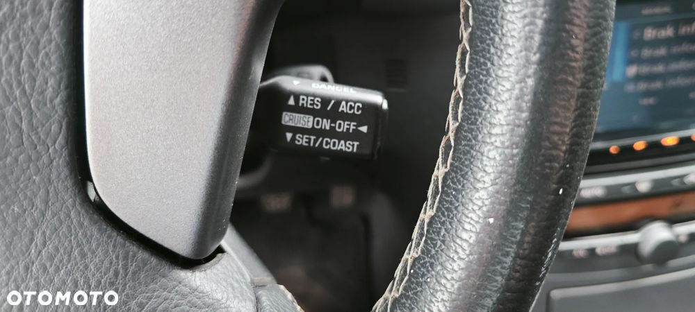 Toyota Avensis 2.2 D-4D Sol Plus - 25