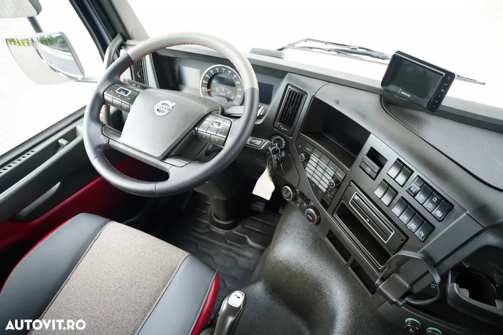 Volvo FMX 430 / LIVRARE - 7,15 M / HYVA HC-183 CUPĂ / ROTATOARE / FURCĂ PENTRU PALEȚI / TELECOMANDĂ - 31