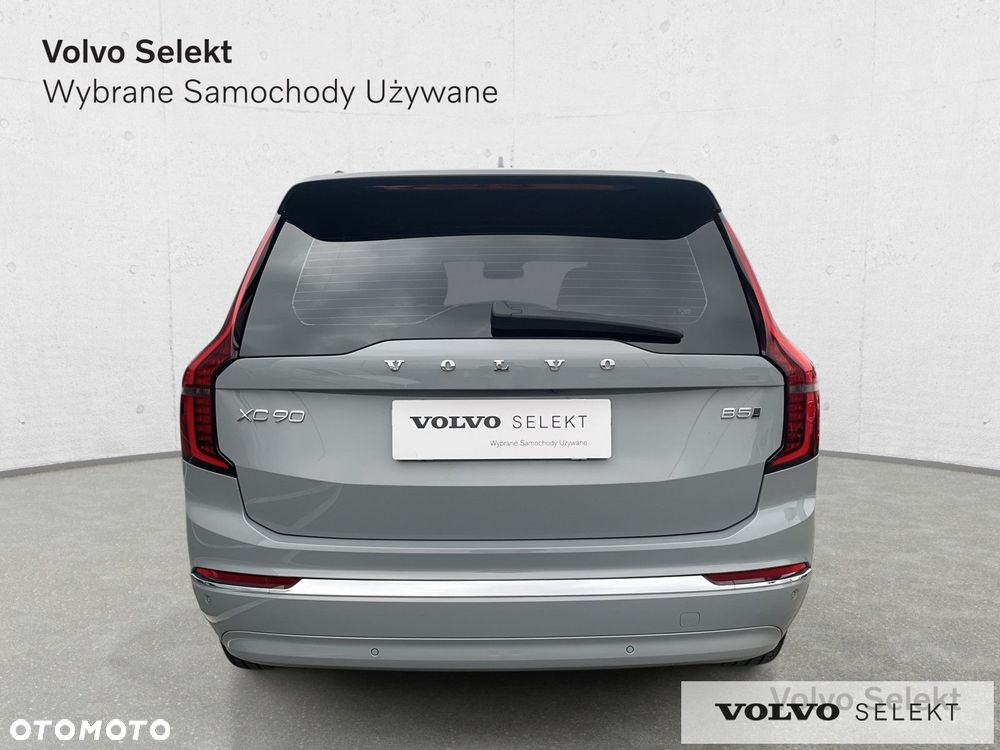 Volvo XC 90 - 8