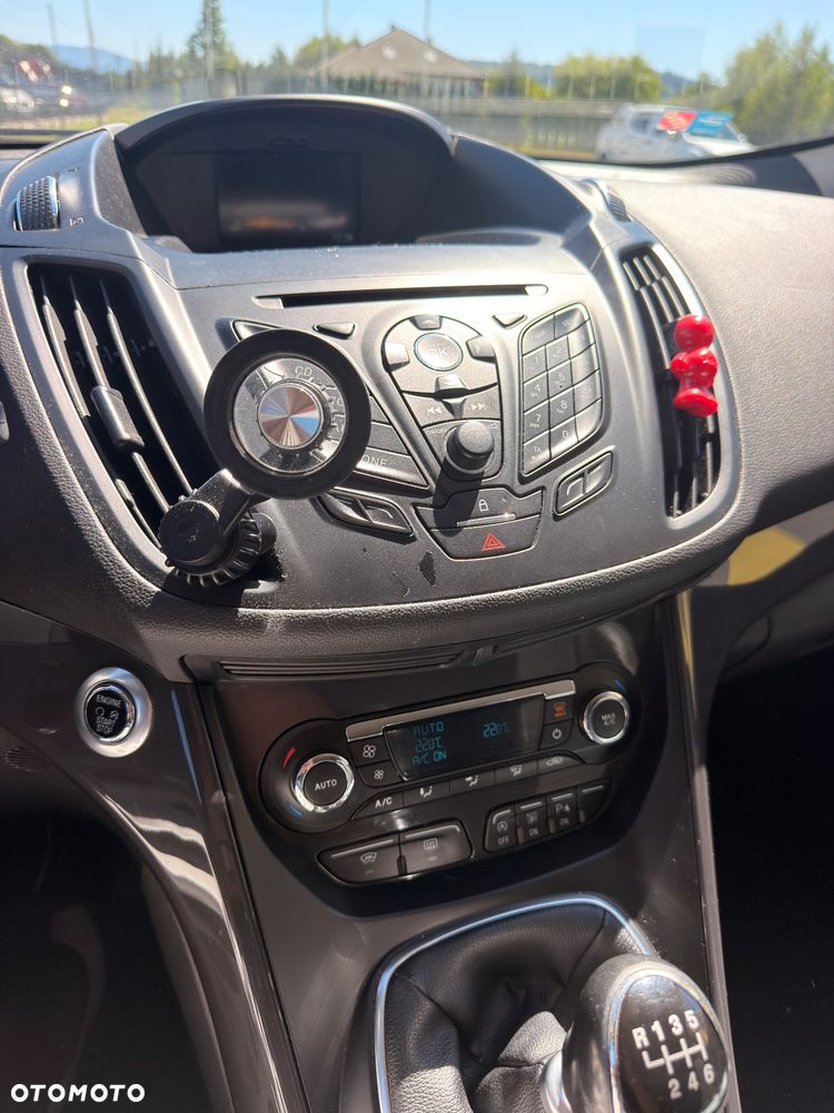 Ford Kuga 2.0 TDCi FWD Titanium - 4