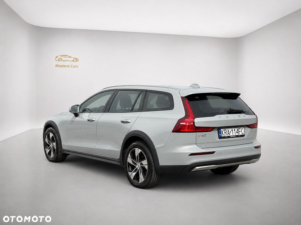 Volvo V60 Cross Country B4 D AWD Geartronic - 6