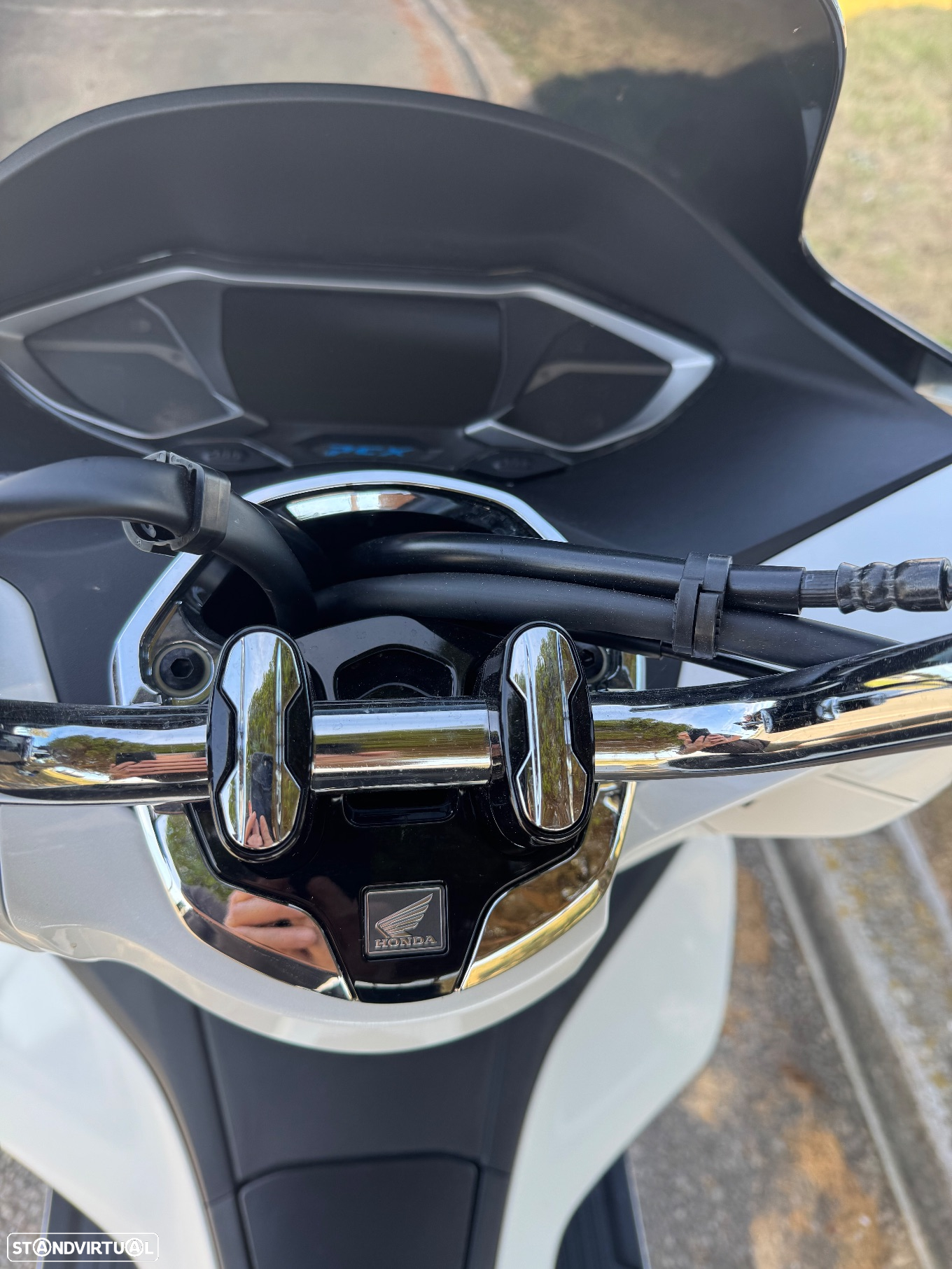 Honda PCX125 Motociclo - 13