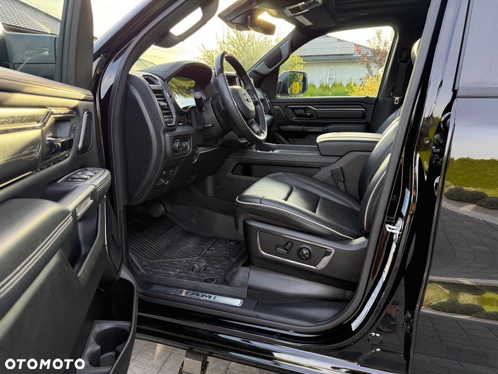 RAM 1500 5.7 Crew Cab Limited - 24