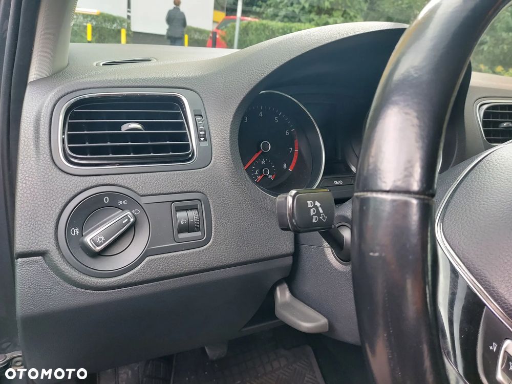 Volkswagen Polo 1.2 TSI BMT Comfortline - 9