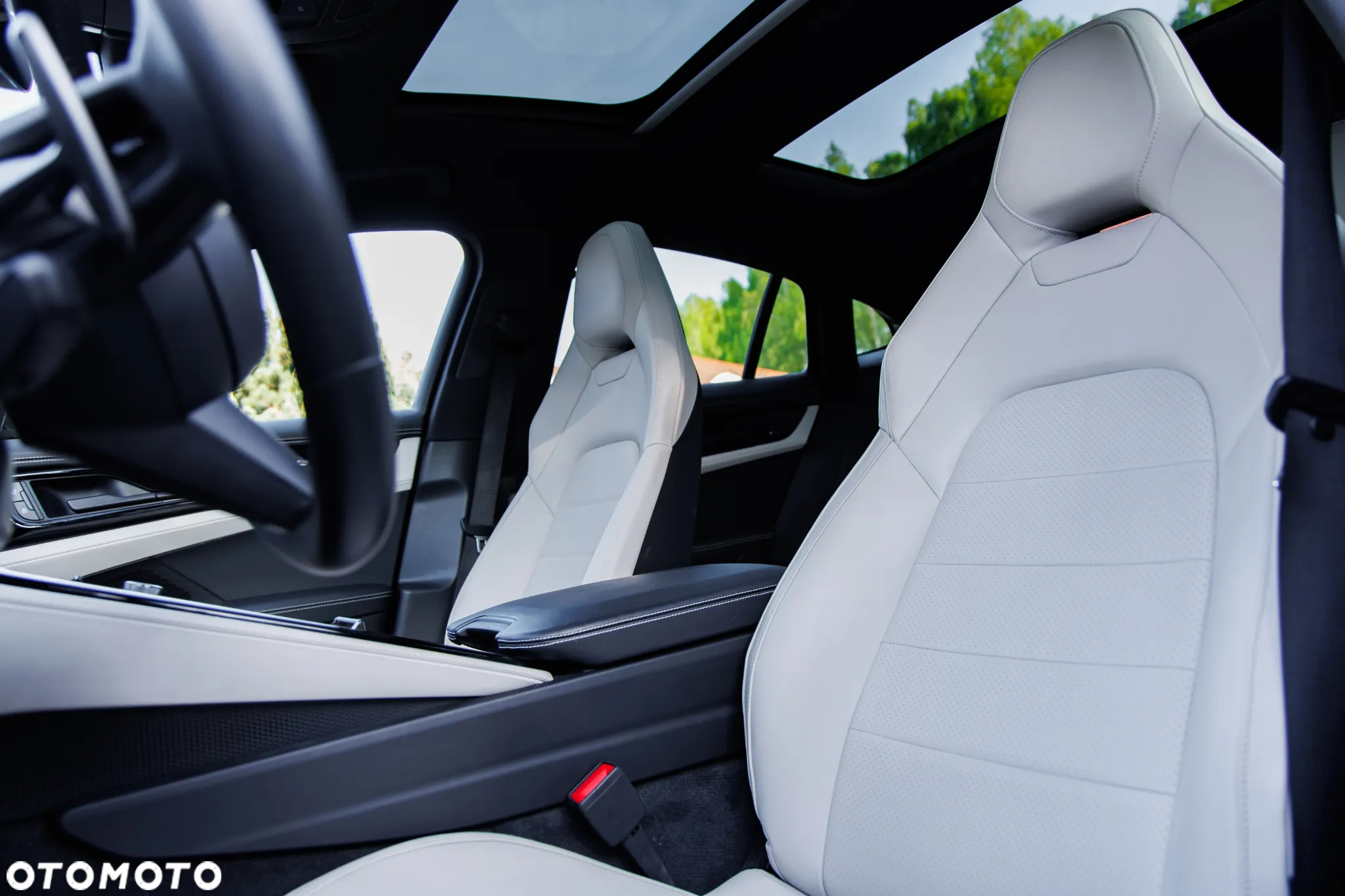 Porsche Panamera 4 - 16