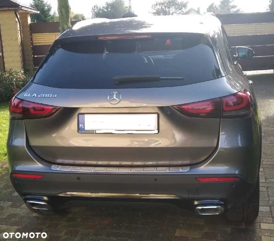 Mercedes-Benz GLA - 5