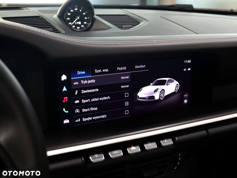 Porsche 911 Carrera - 29