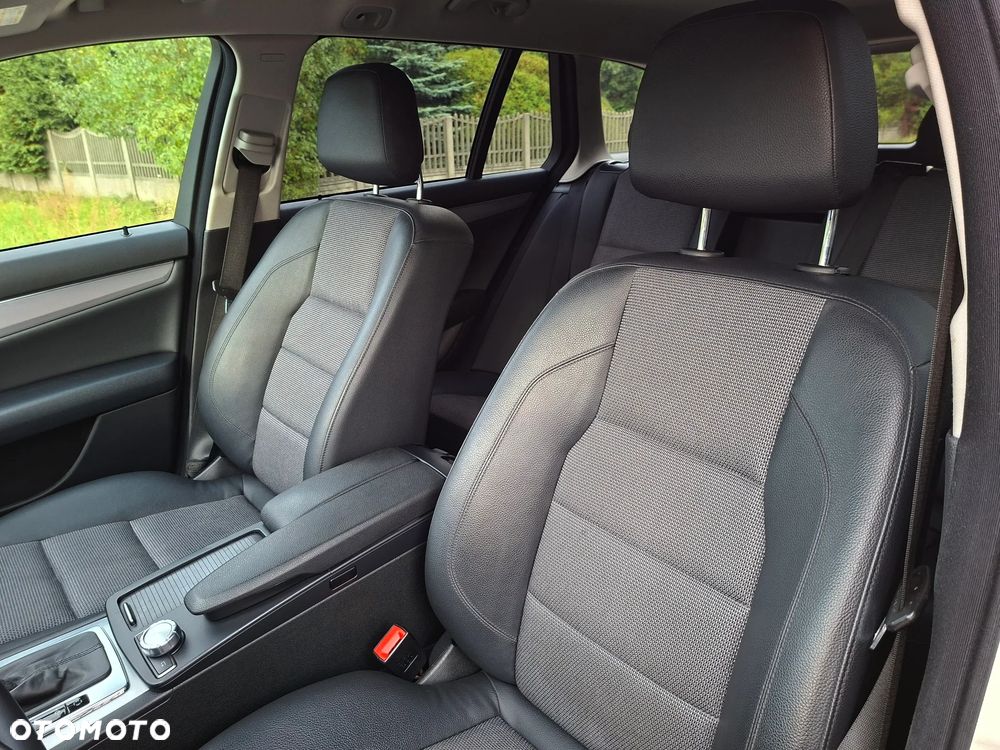 Mercedes-Benz Klasa C 180 BlueEFFICIENCY 7G-TRONIC Avantgarde - 19