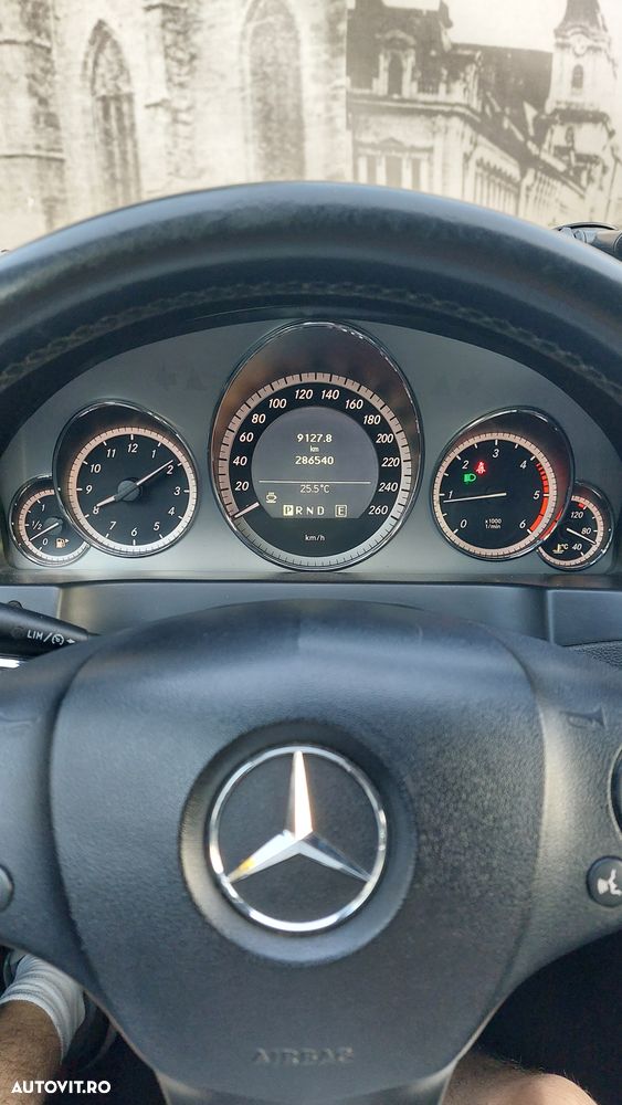 Mercedes-Benz E - 4
