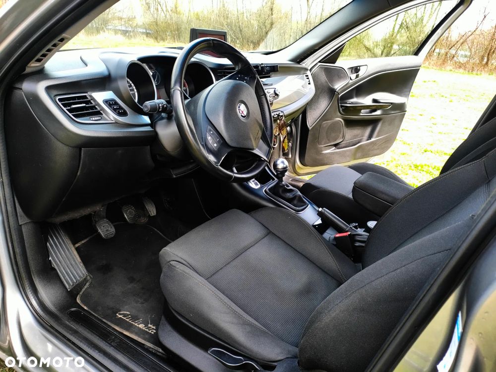 Alfa Romeo Giulietta - 9