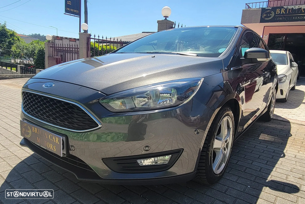 Ford Focus SW 1.0 EcoBoost S&S ST-LINE