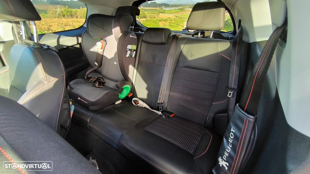 Peugeot 208 1.2 PureTech GT Line - 10