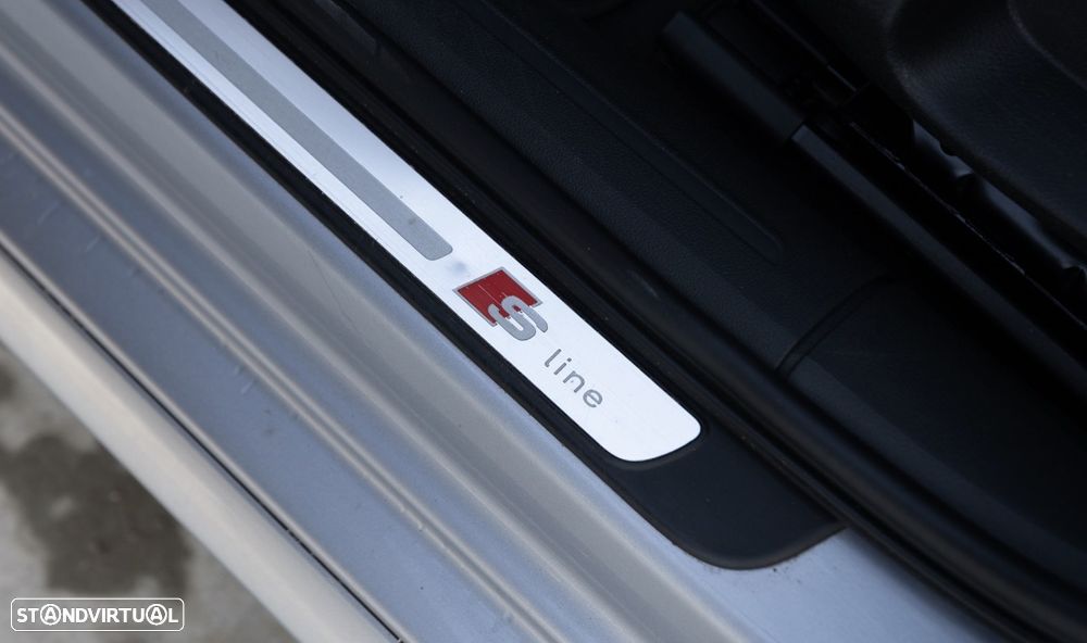 Audi A4 Avant 2.0 TDI Business Line S-line - 19