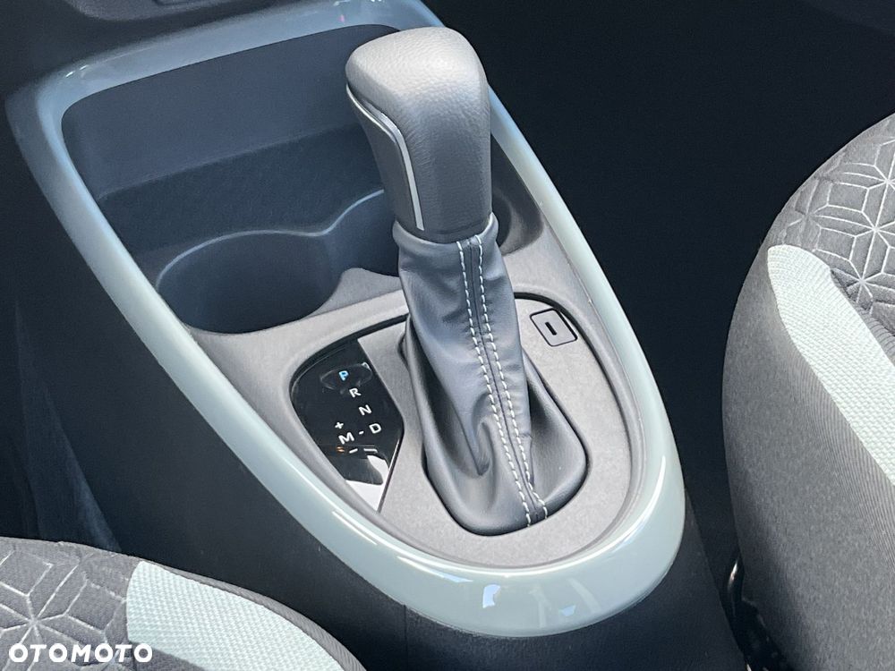 Toyota Aygo X 1.0 VVT-i Style CVT - 15