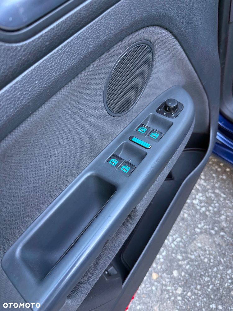 Volkswagen Golf Plus - 21