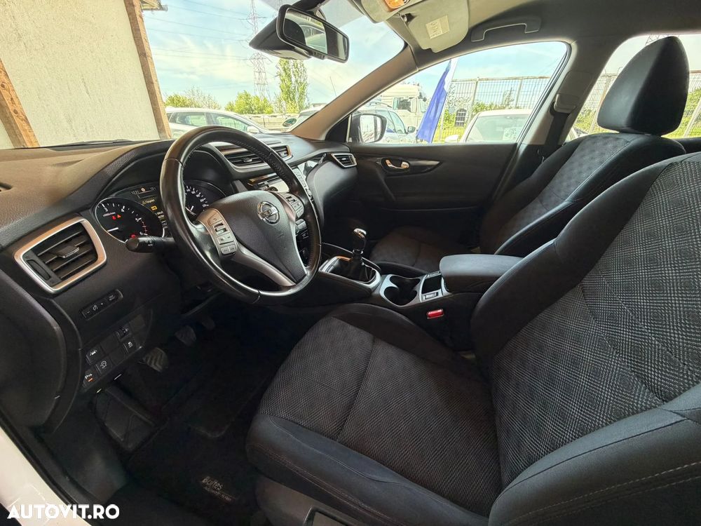 Nissan Qashqai 1.5 DCI N-Connecta - 18