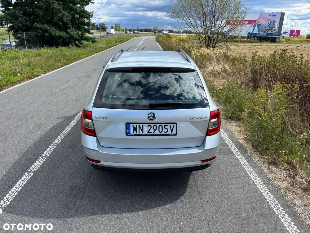 Skoda Octavia 1.6 TDI Ambition - 8