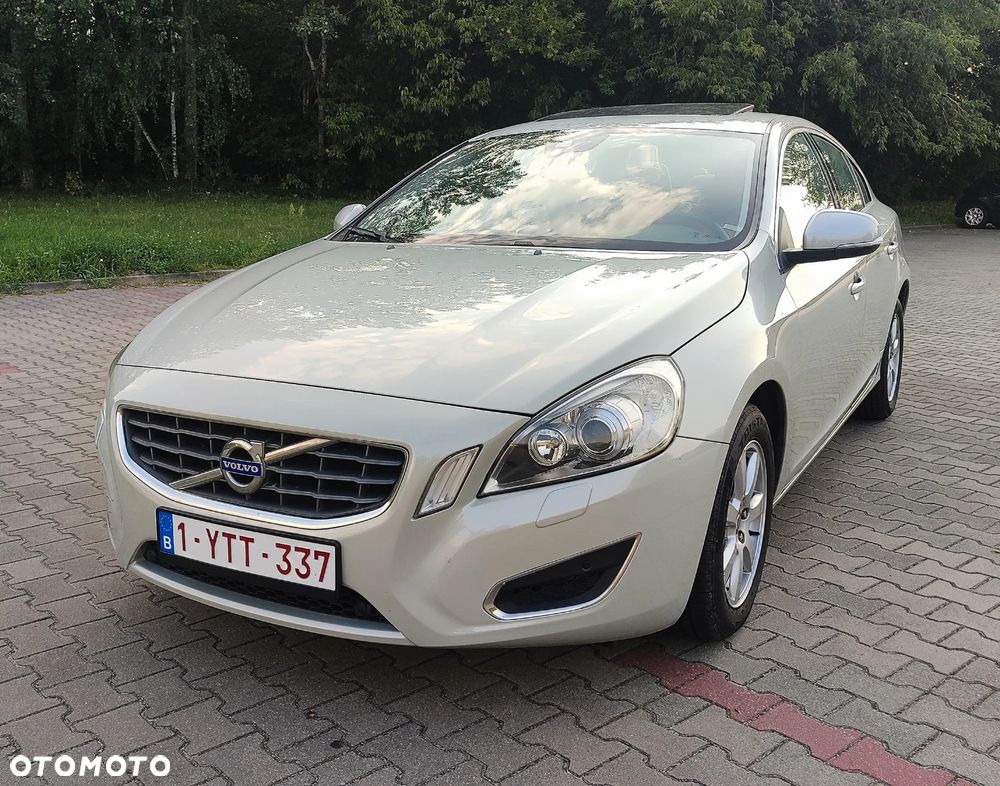 Volvo S60 D3 Geartronic Summum - 17