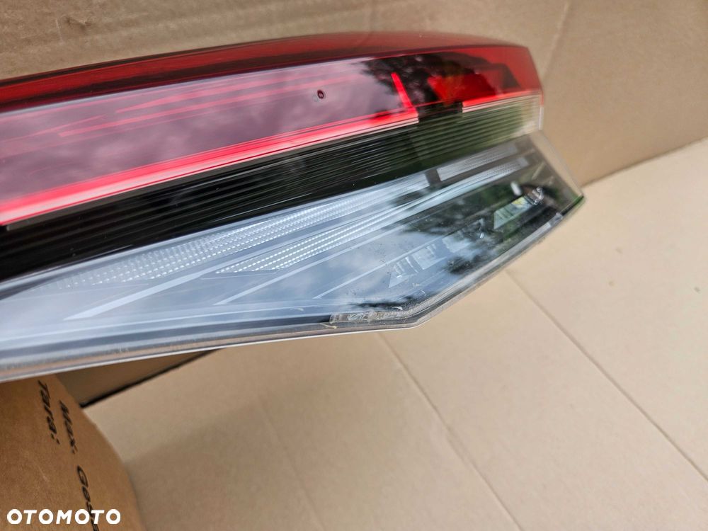 AUDI A4 E-TRON E TRON lampa tył blenda klapy bagażnika 89A945095 - 7