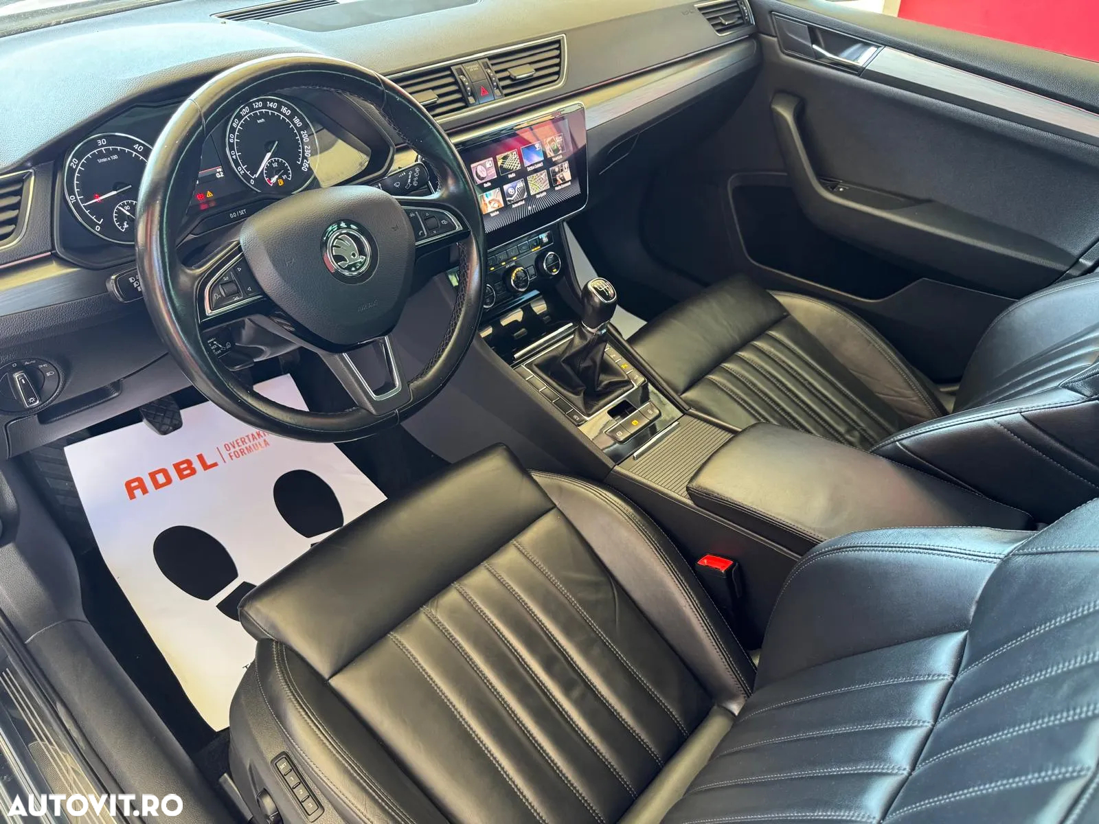 Skoda Superb Combi 1.6 TDI Style - 8