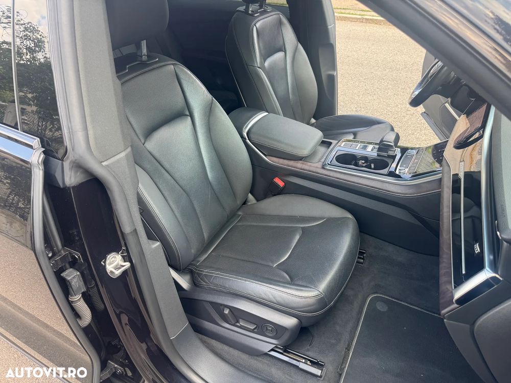 Audi Q8 3.0 55 TFSI quattro Tiptronic MHEV - 6