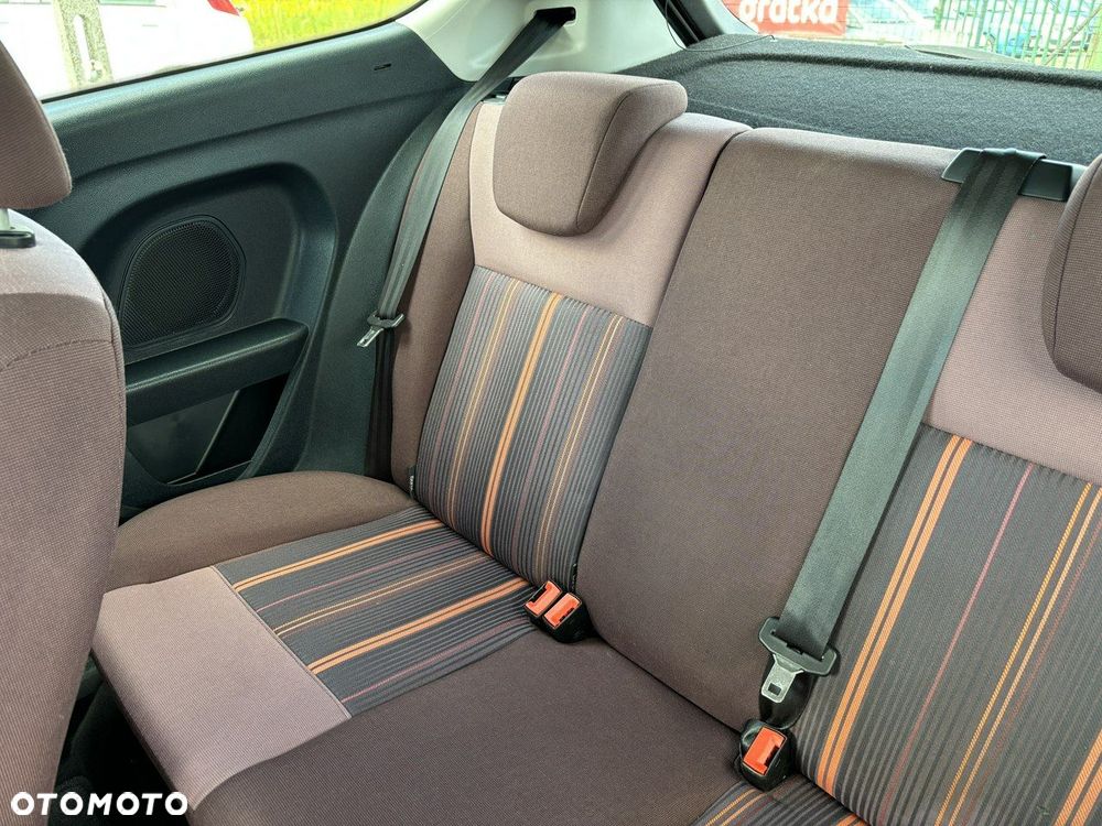 Ford Fiesta - 10