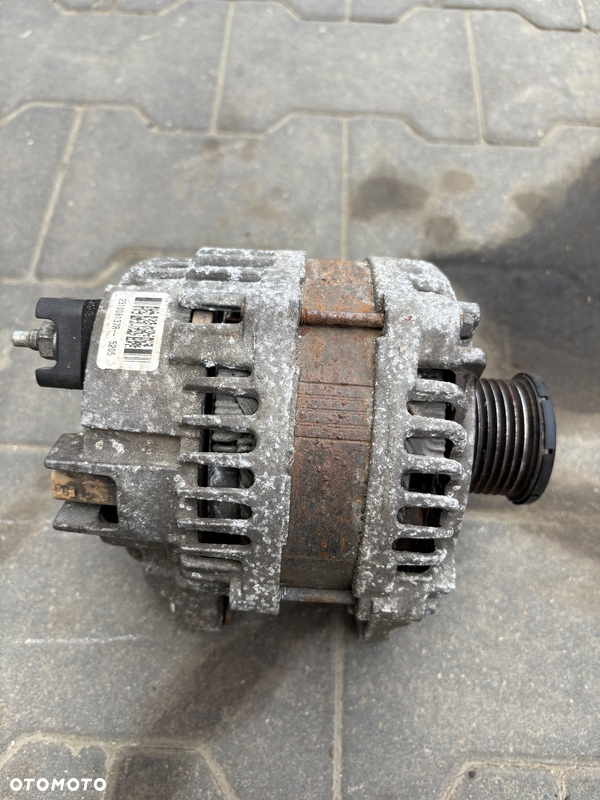 Alternator renault master 2.3 231008137r