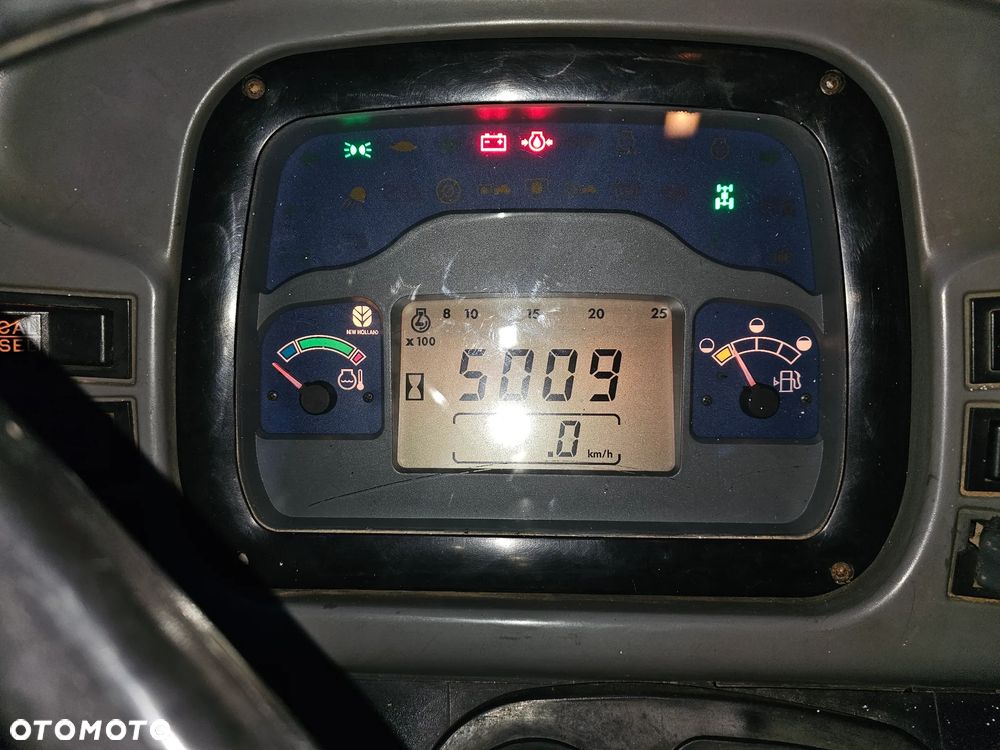 New Holland U2D6 ( w dokumentach) , model handlowy TN 85 FA - 18
