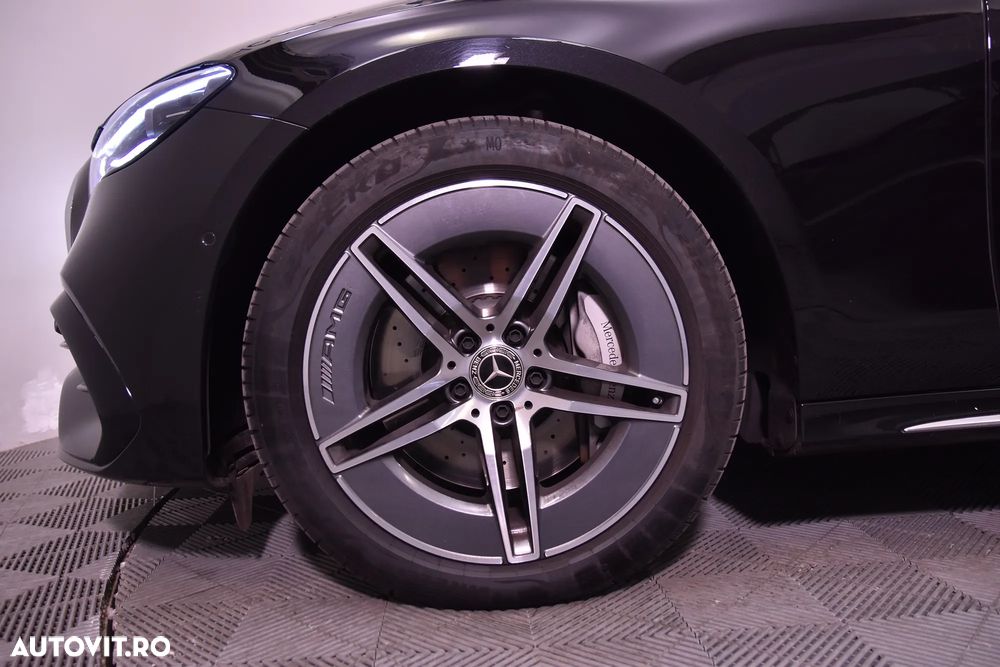 Mercedes-Benz E 300 4MATIC Aut. - 13
