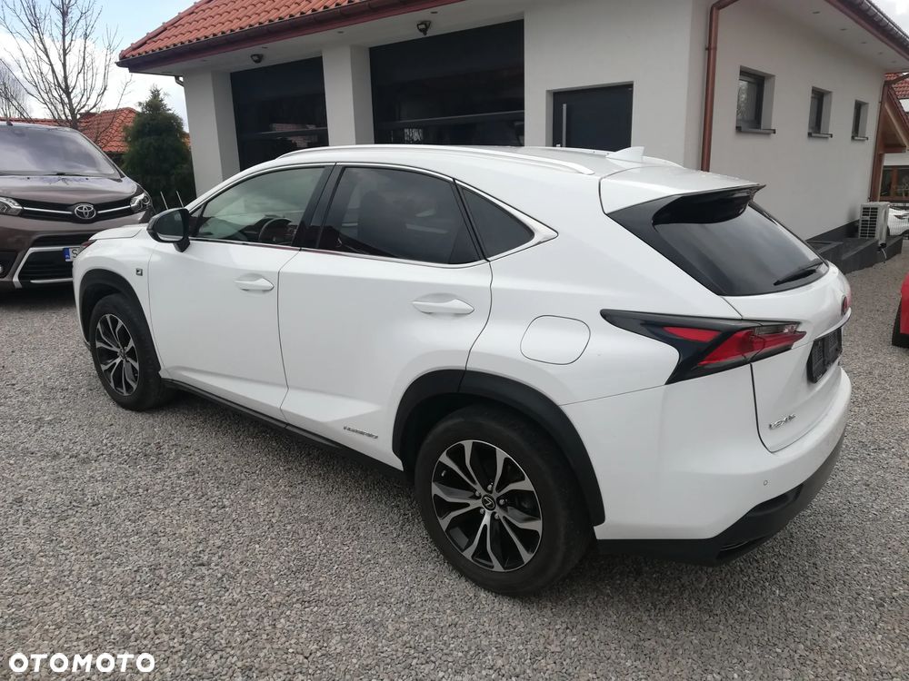 Lexus NX - 4