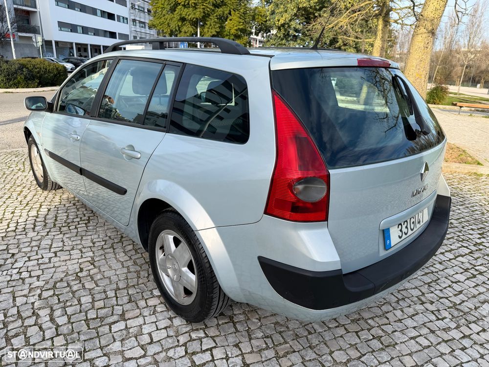 Renault Mégane Break 1.5 dCi Dynamique - 4